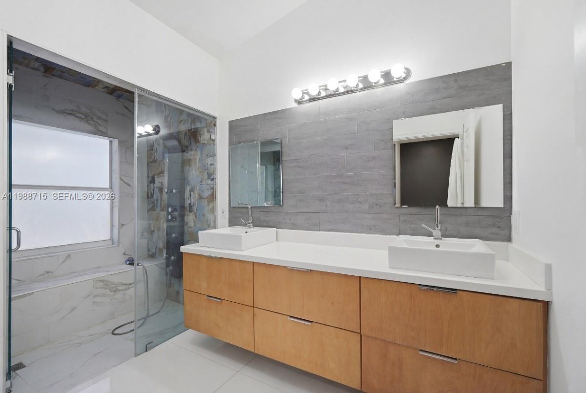 BANYAN OAKRIDGE PLAT - Residential