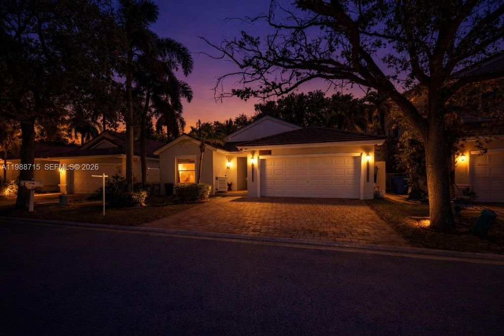 Photo of 3464 SW 51st St, Hollywood, FL 33312 (MLS # A11988715)