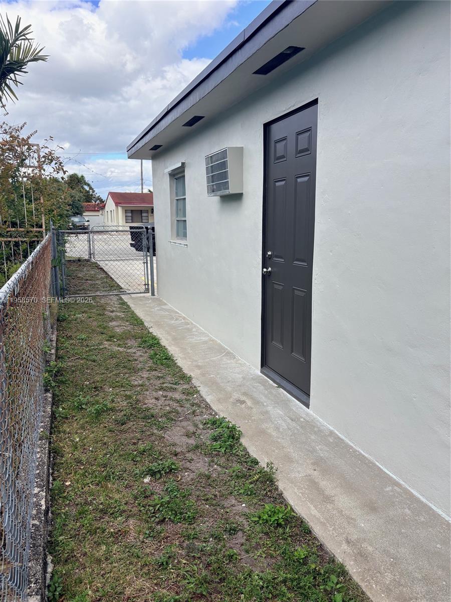 HIALEAH 13TH ADDN AMD PL - Residential Lease
