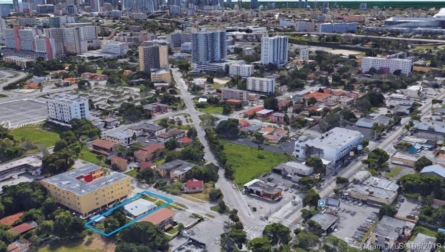 Located in Miami's prominent Health District, the property encompasses ± 10,725 SqFt of land prime for multifamily redevelopment. The property currently has a ± 2,328 SqFt, 3 Bed, 2 Bath home.
The neighborhood is surrounded by the Health District, Miami River, and Allapattah, Miami's rising neighborhoods. The property has easy access to great transit, including the 836 Expressway, I-95, and the nearby Metrorail Station.