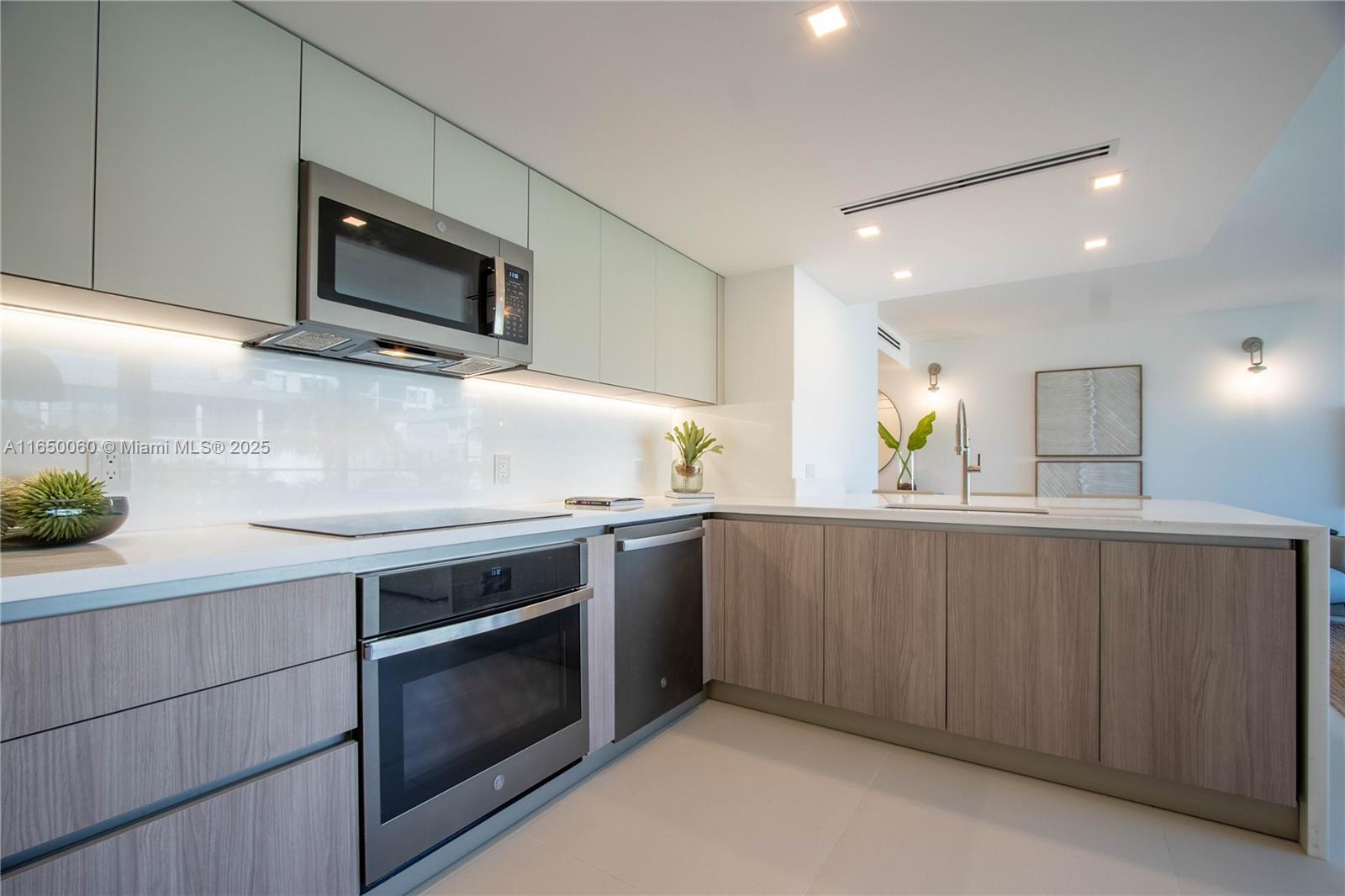 150 SUNRISE DRIVE CONDO - Residential