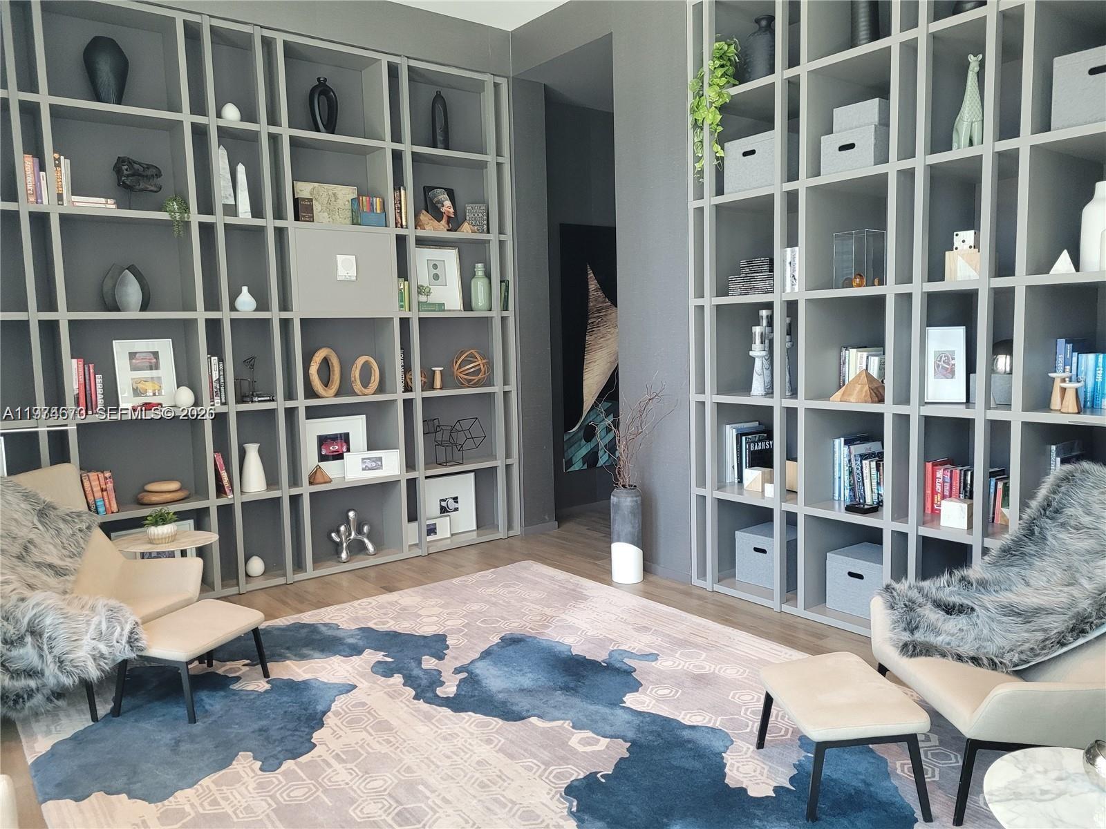 1100 MILLECENTO RESIDENCE - Residential