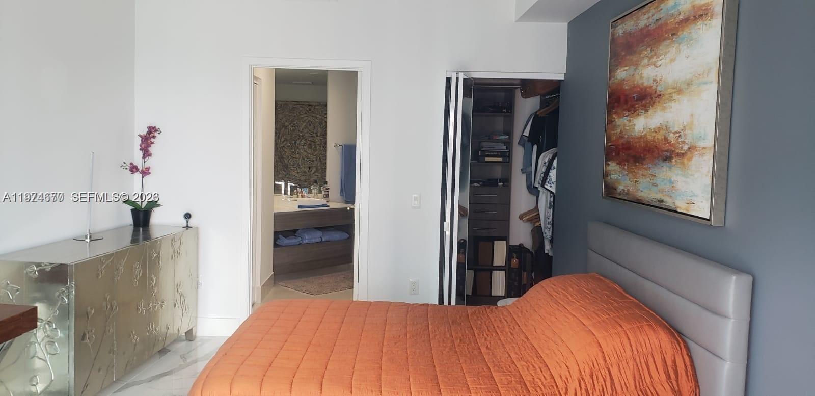 1100 MILLECENTO RESIDENCE - Residential