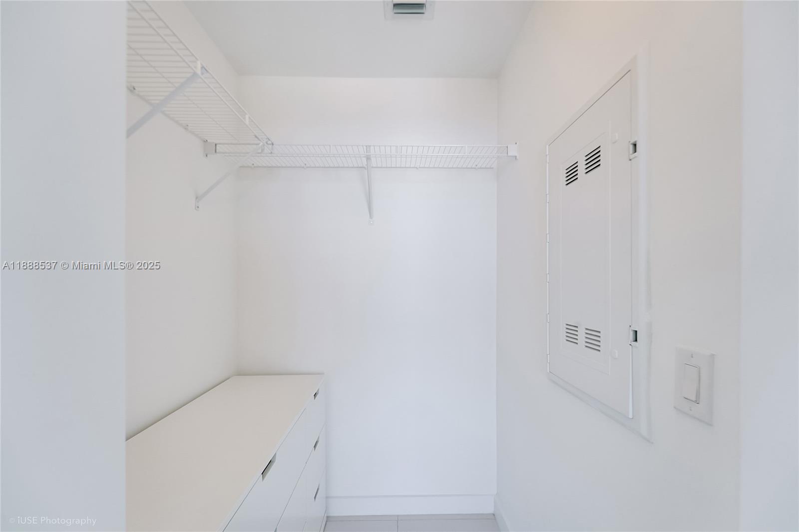 PARAISO BAYVIEWS CONDO - Residential Lease