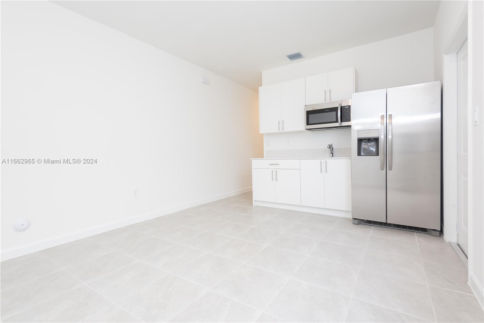 KEYS-GATE NO 1 - Residential Lease
