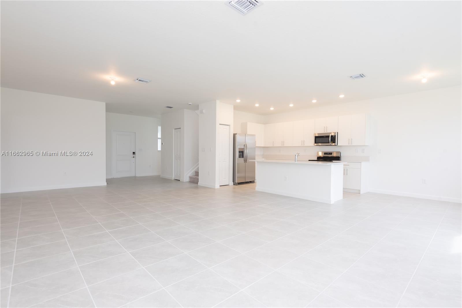 KEYS-GATE NO 1 - Residential Lease