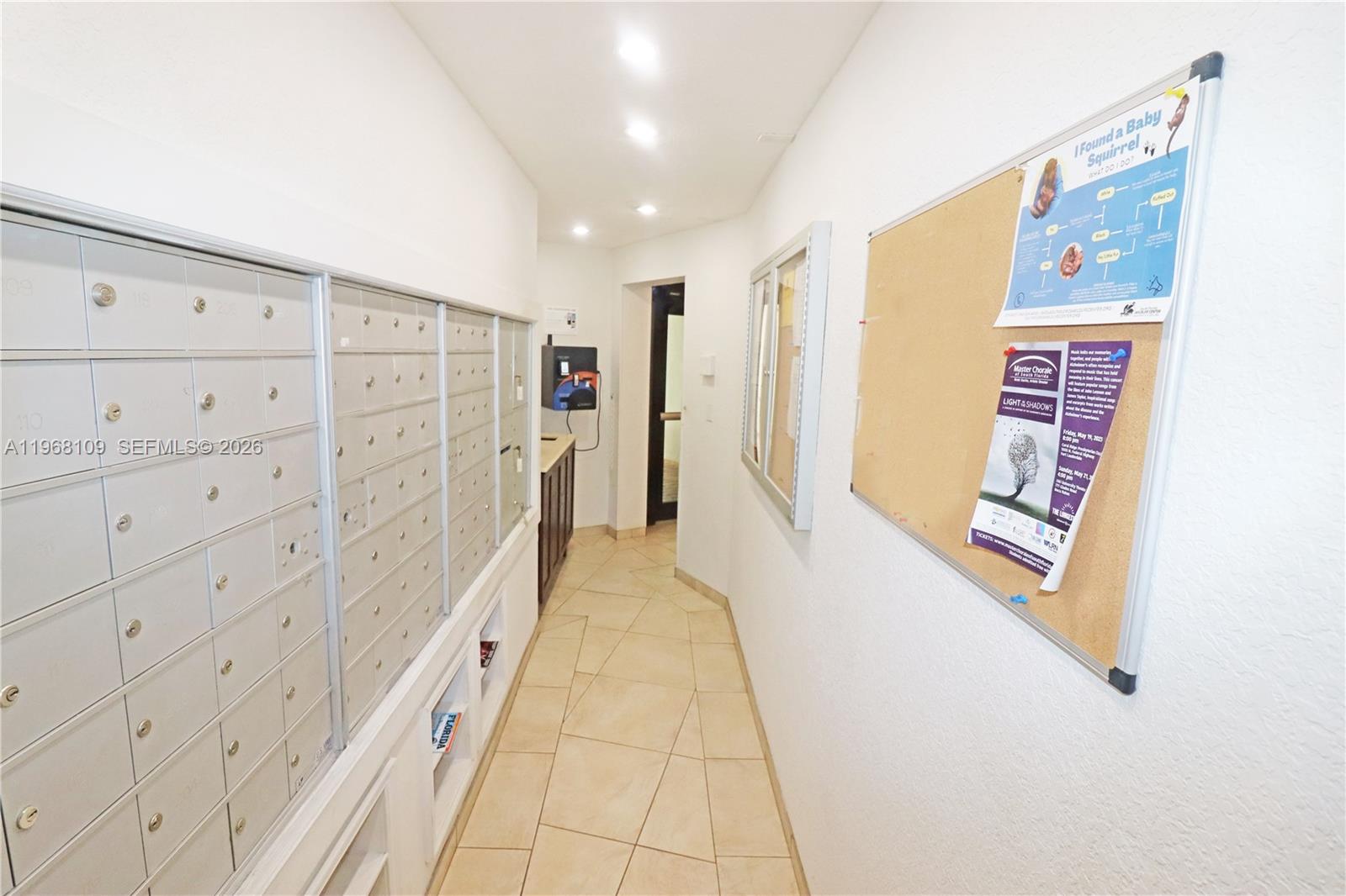 RIVER REACH CONDOMINIUM V - Residential Lease