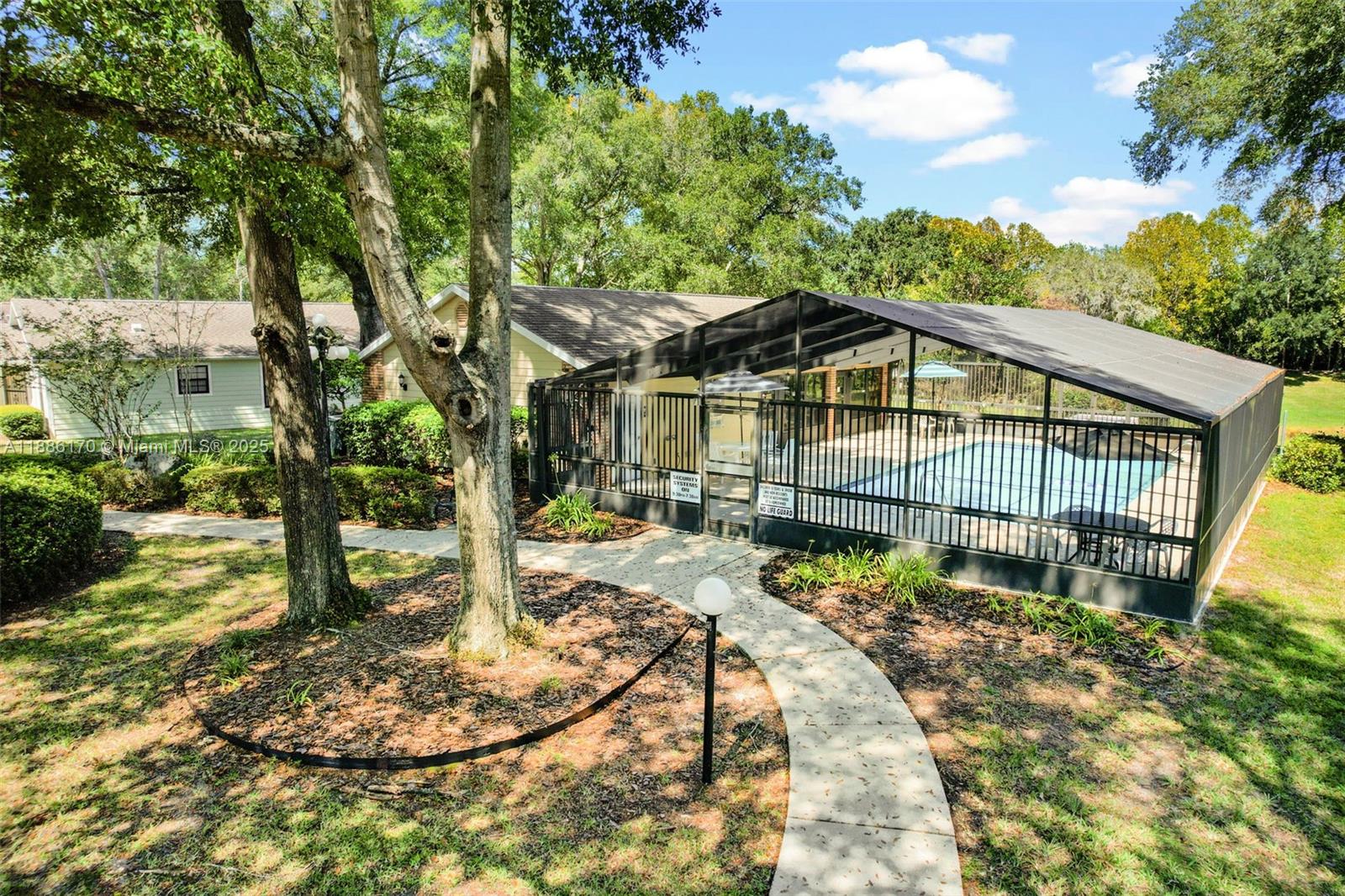 ETHANS GLEN - Residential