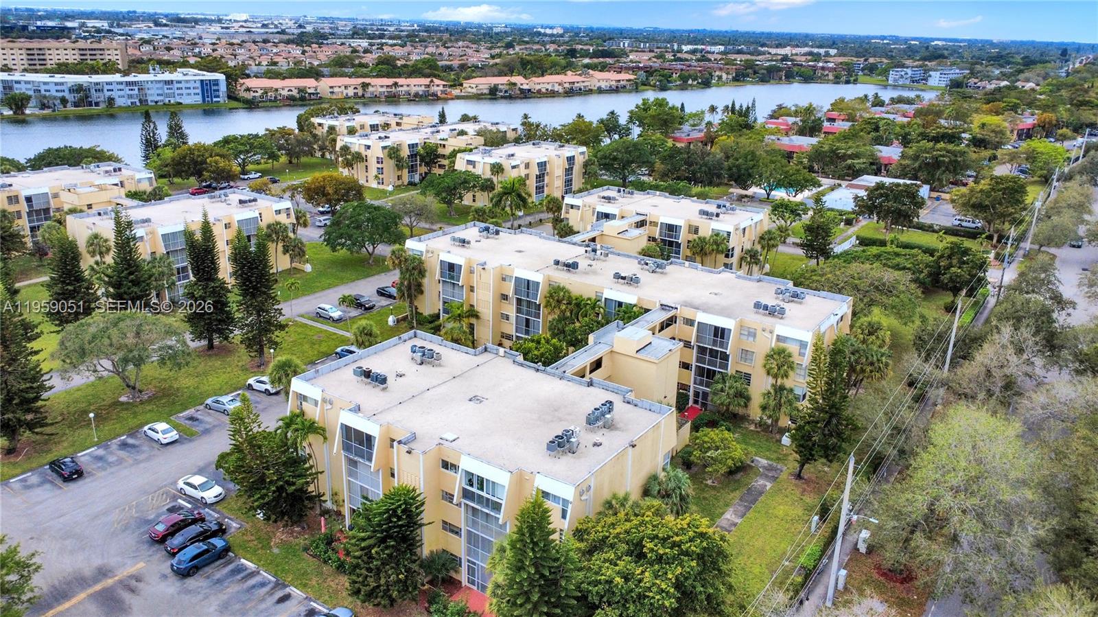 LAKE PARK CONDO NO 1 - BL - Residential