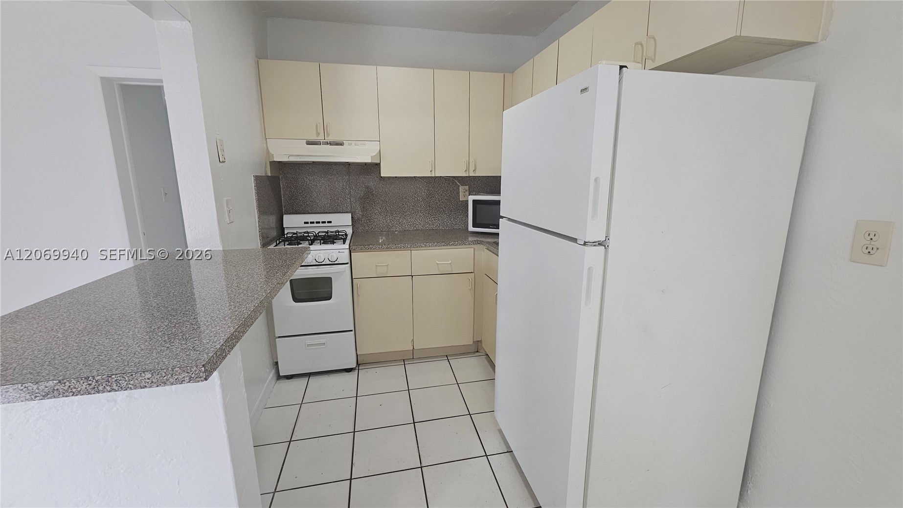 1230 W 54th St 226A