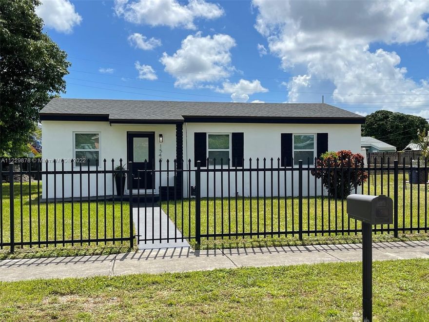 BRAND NEW ROOF !!!!!! This beautiful home is located in Miami Gardens, one of the most up coming cities in dade county, completed remodeled with all the details, new flooring, new kitchen, new bathrooms, new light fixture and freshly paint.
You will ove this one.
