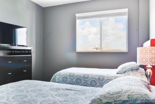 SHAMROCK BY THE GABLES CO - Residential Lease