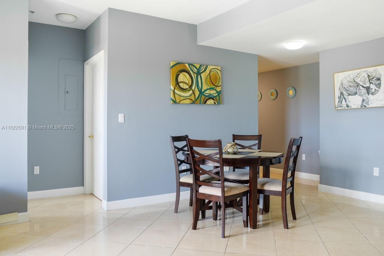 SHAMROCK BY THE GABLES CO - Residential Lease