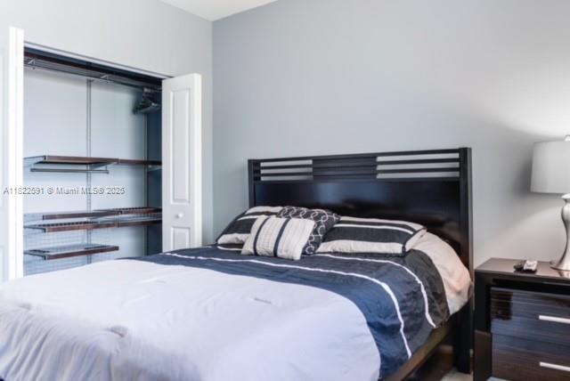 SHAMROCK BY THE GABLES CO - Residential Lease