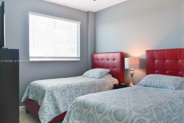 SHAMROCK BY THE GABLES CO - Residential Lease