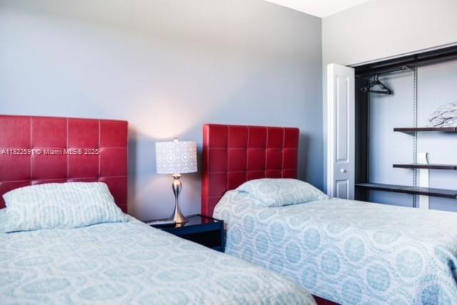 SHAMROCK BY THE GABLES CO - Residential Lease