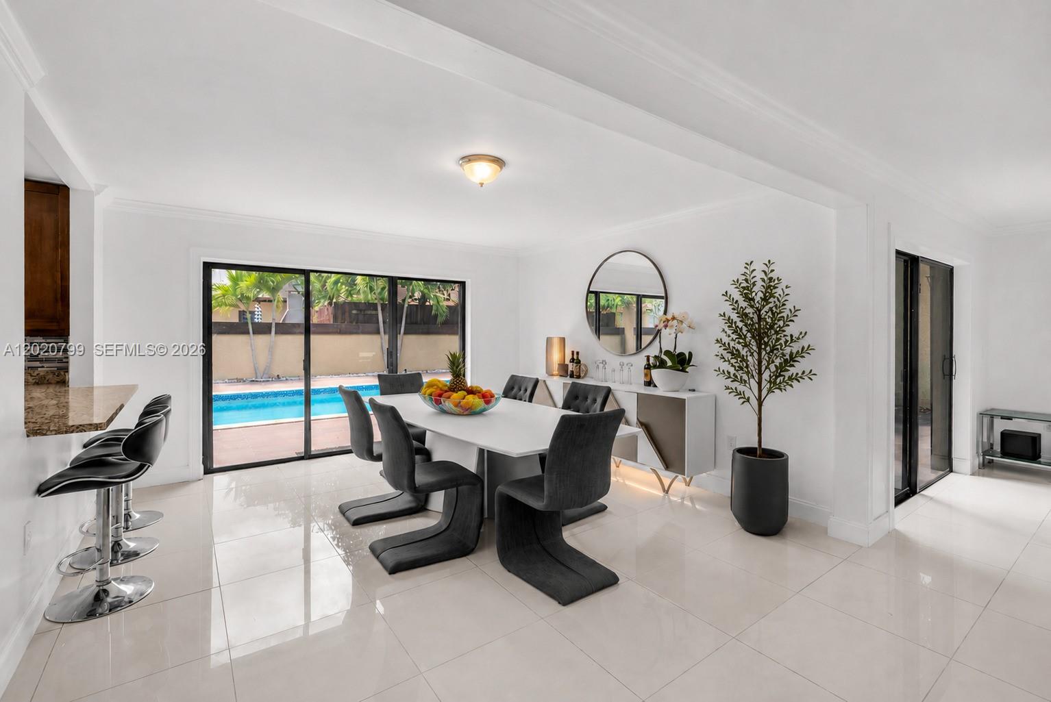 SKY LAKE VILLAS FIRST ADD - Residential