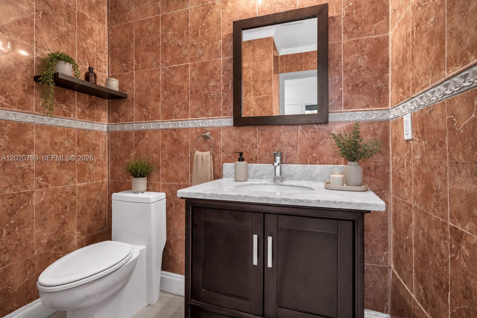 SKY LAKE VILLAS FIRST ADD - Residential