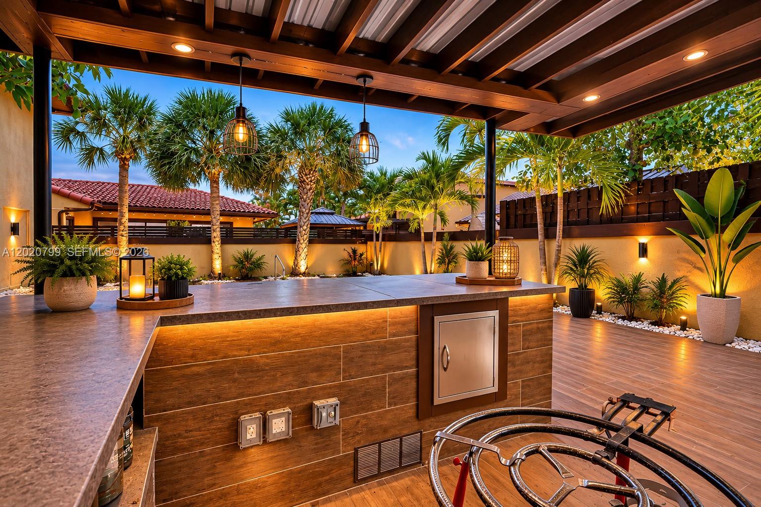 SKY LAKE VILLAS FIRST ADD - Residential