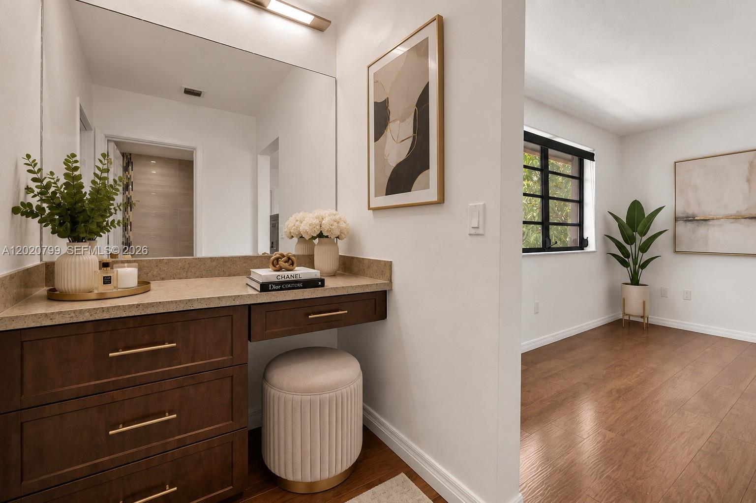 SKY LAKE VILLAS FIRST ADD - Residential