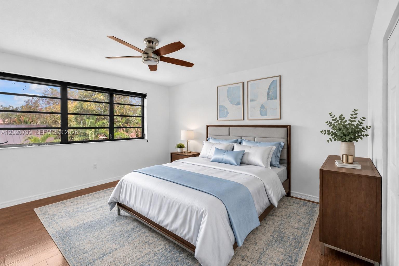 SKY LAKE VILLAS FIRST ADD - Residential