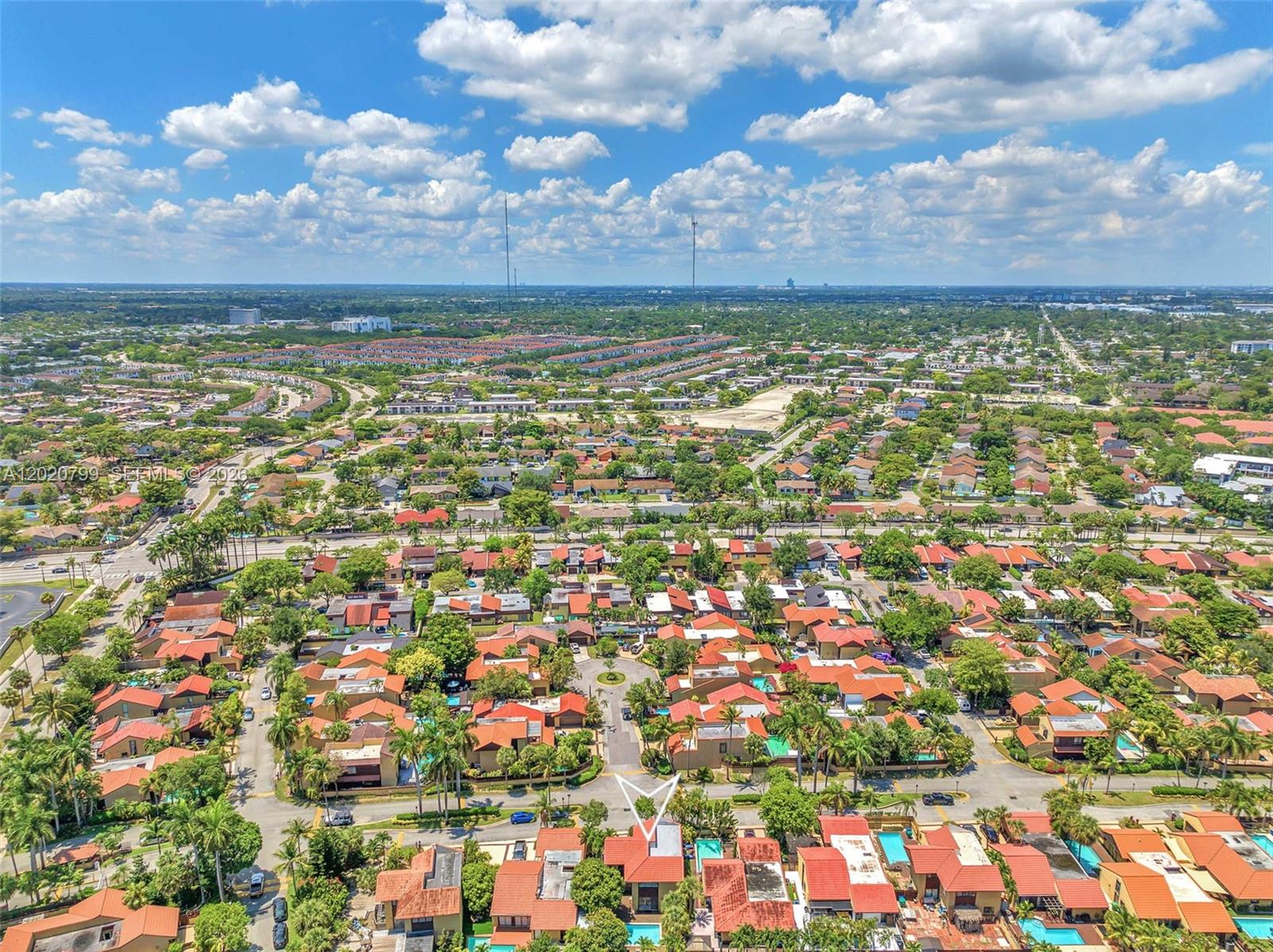 SKY LAKE VILLAS FIRST ADD - Residential