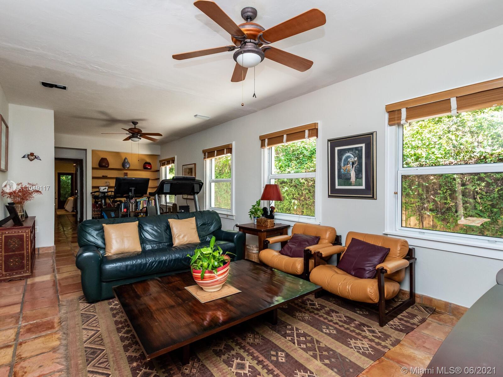 BISCAYNE PARK TERR - Residential