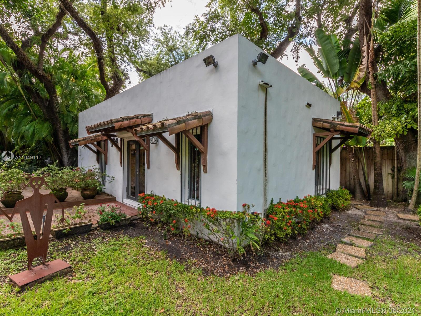 BISCAYNE PARK TERR - Residential