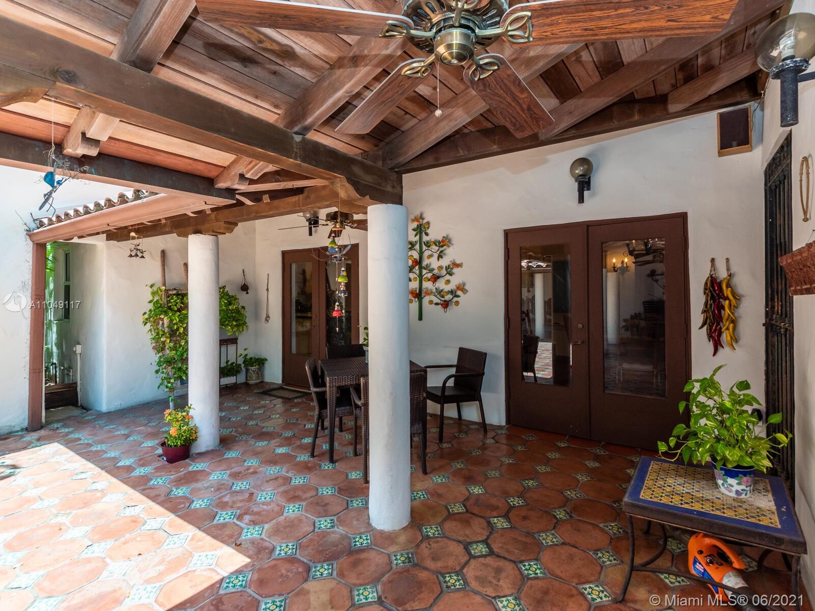 BISCAYNE PARK TERR - Residential