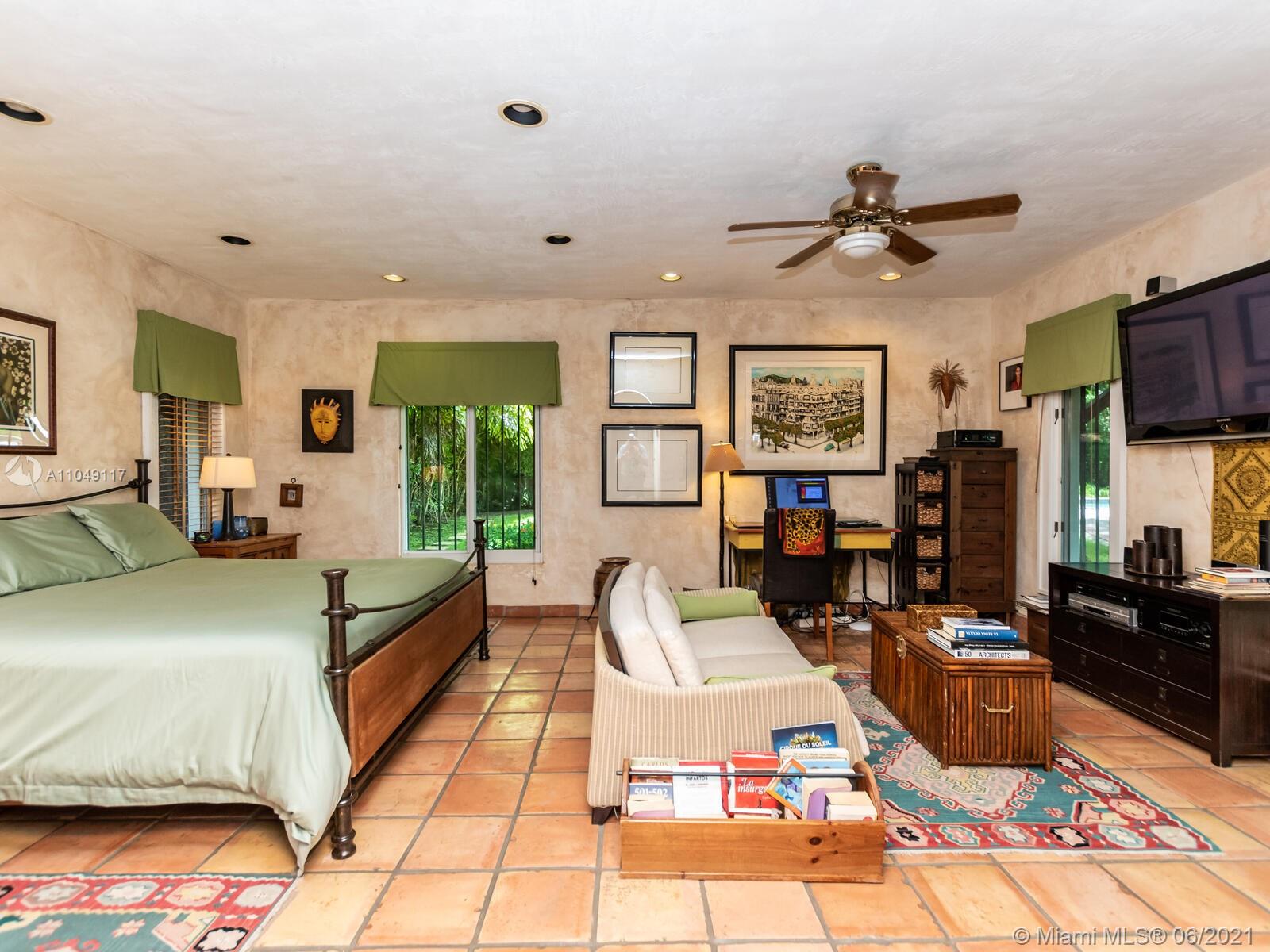 BISCAYNE PARK TERR - Residential