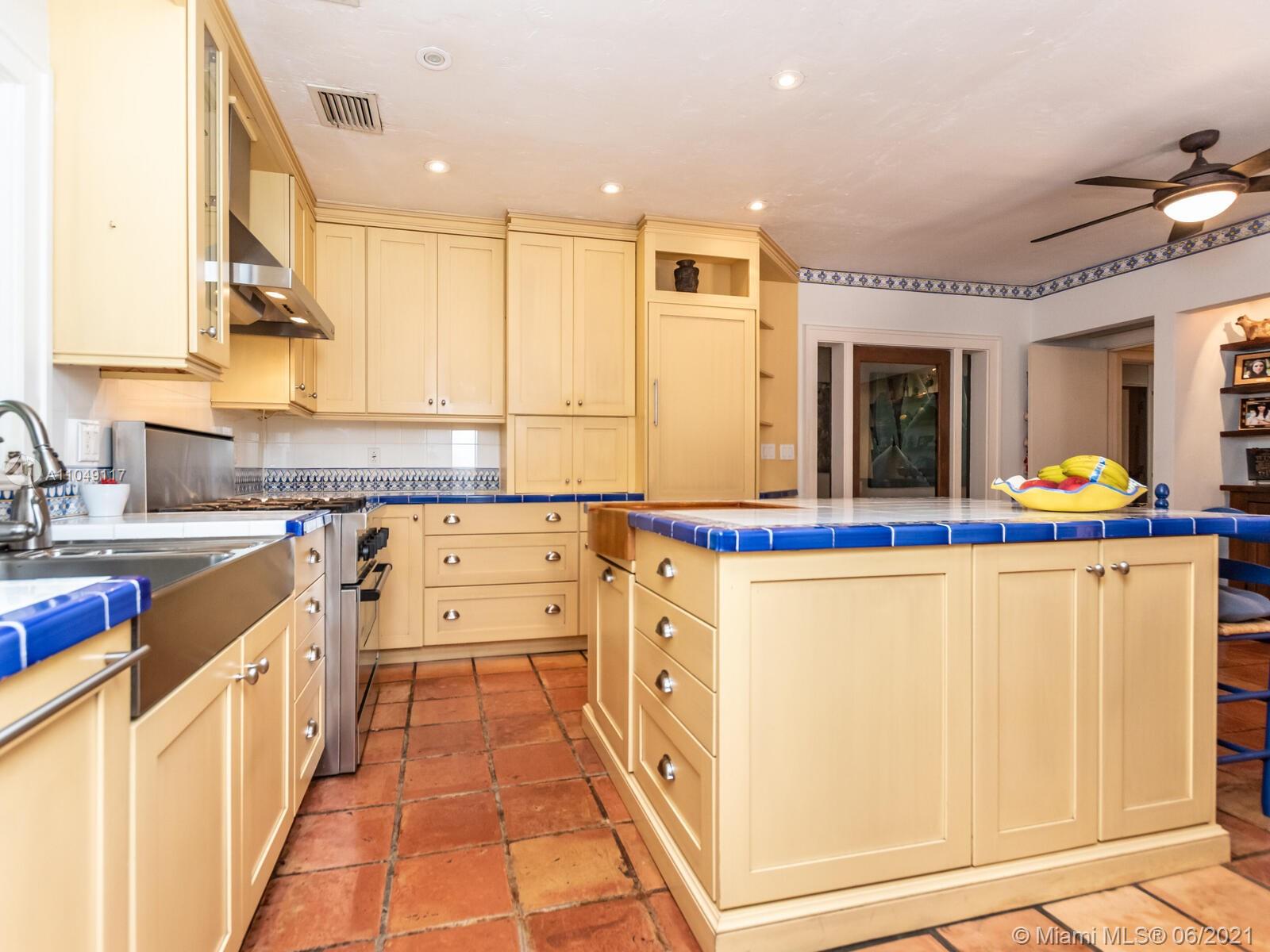 BISCAYNE PARK TERR - Residential