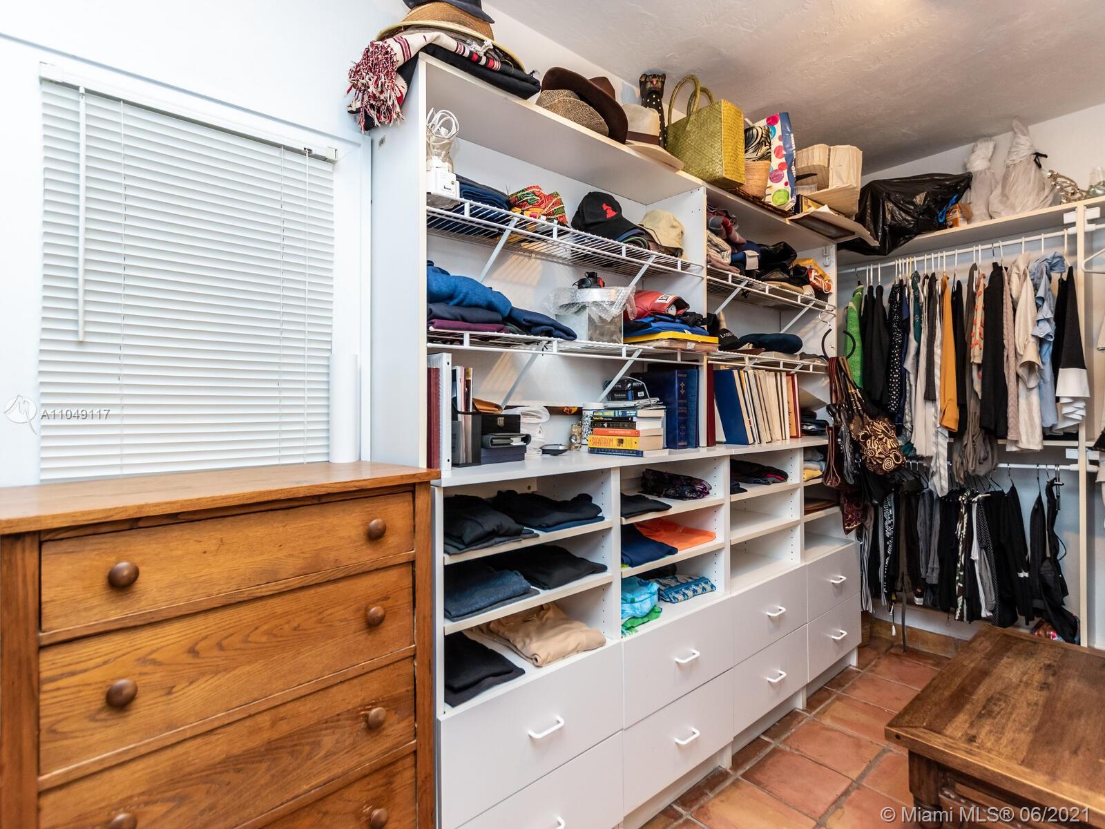 BISCAYNE PARK TERR - Residential