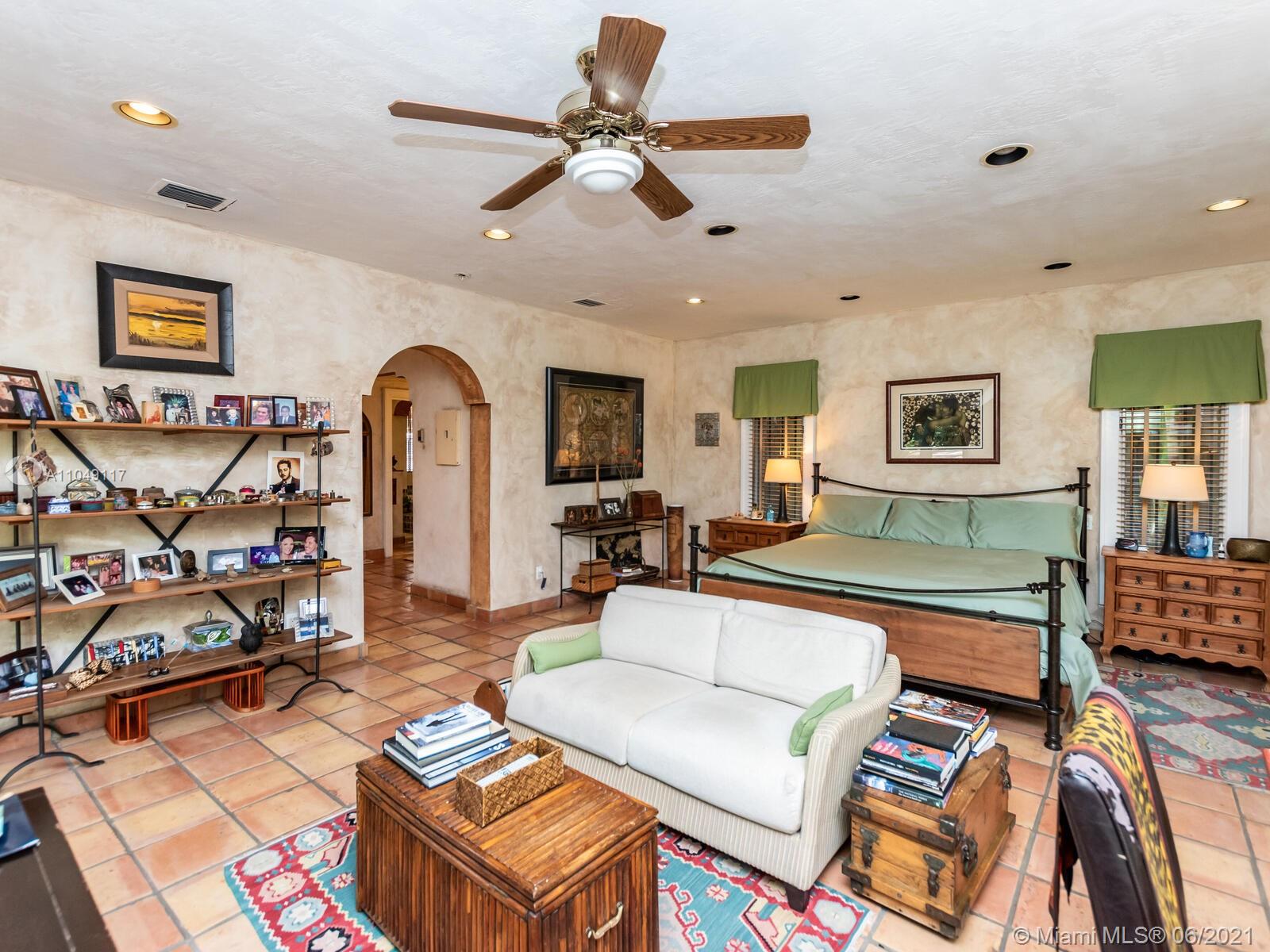 BISCAYNE PARK TERR - Residential