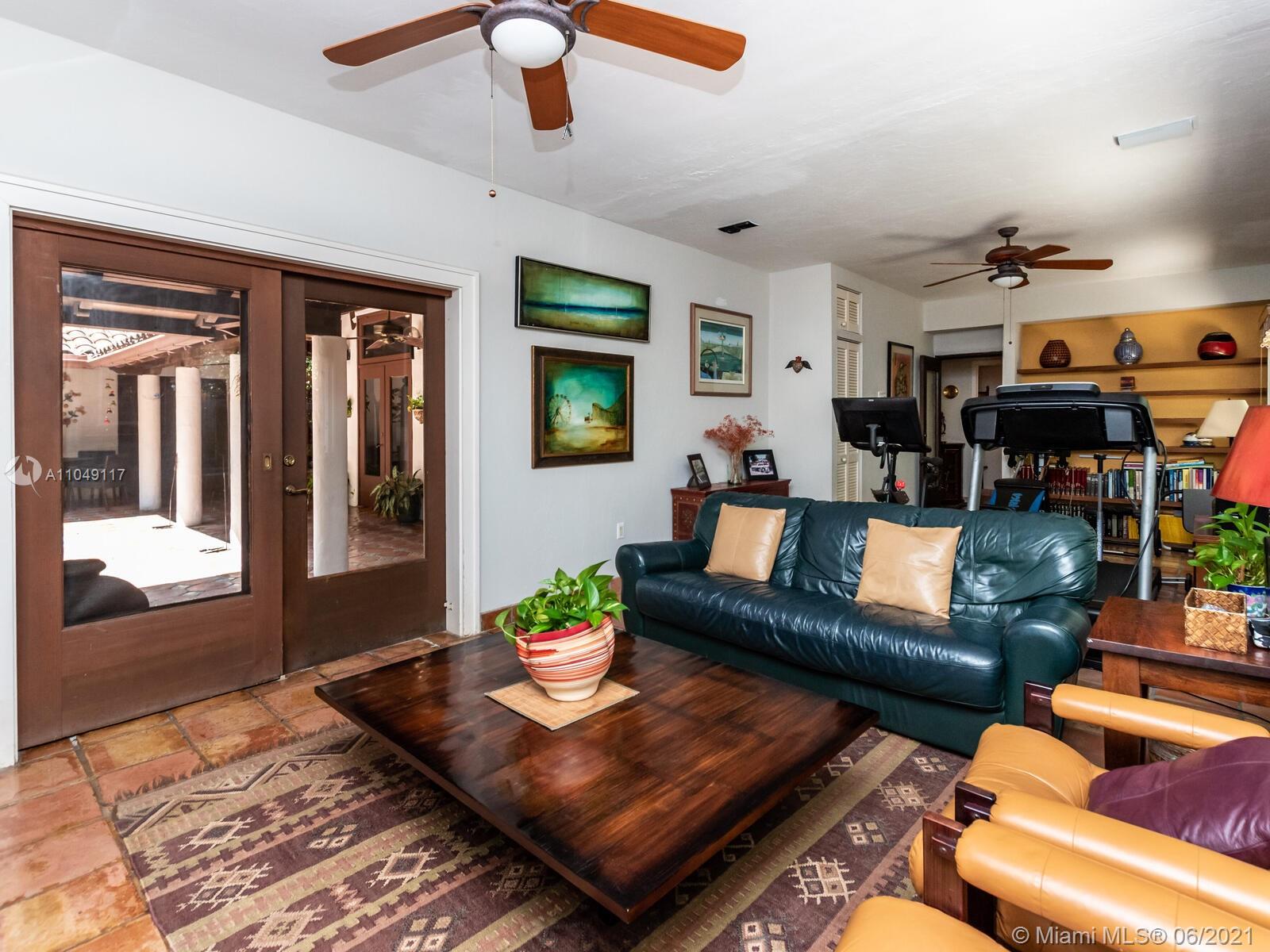 BISCAYNE PARK TERR - Residential