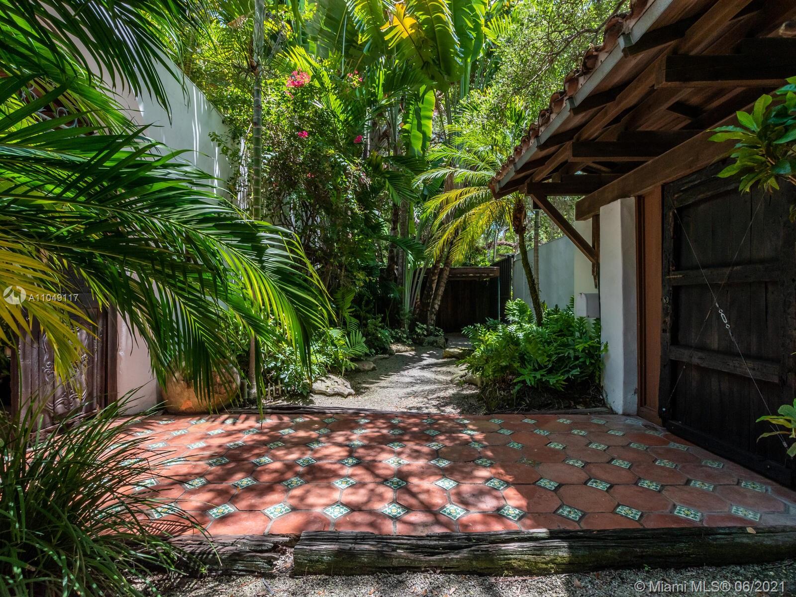 BISCAYNE PARK TERR - Residential