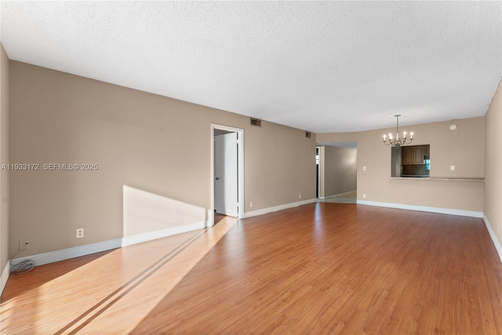 HOLLYBROOK GOLF AND - Residential