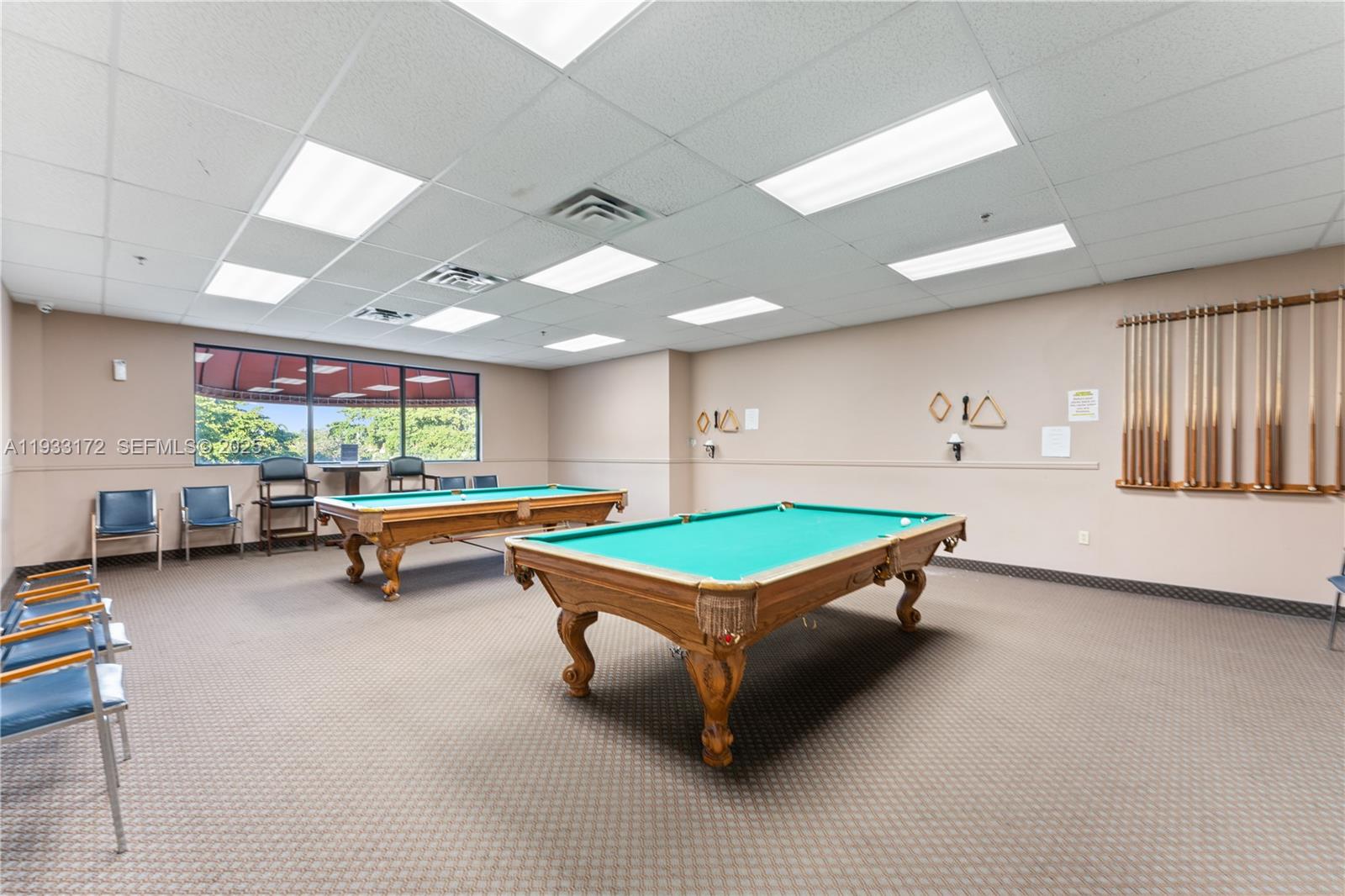 HOLLYBROOK GOLF AND - Residential