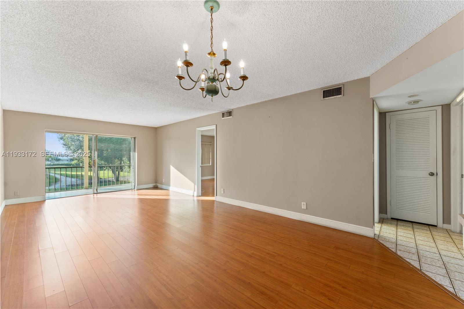 HOLLYBROOK GOLF AND - Residential