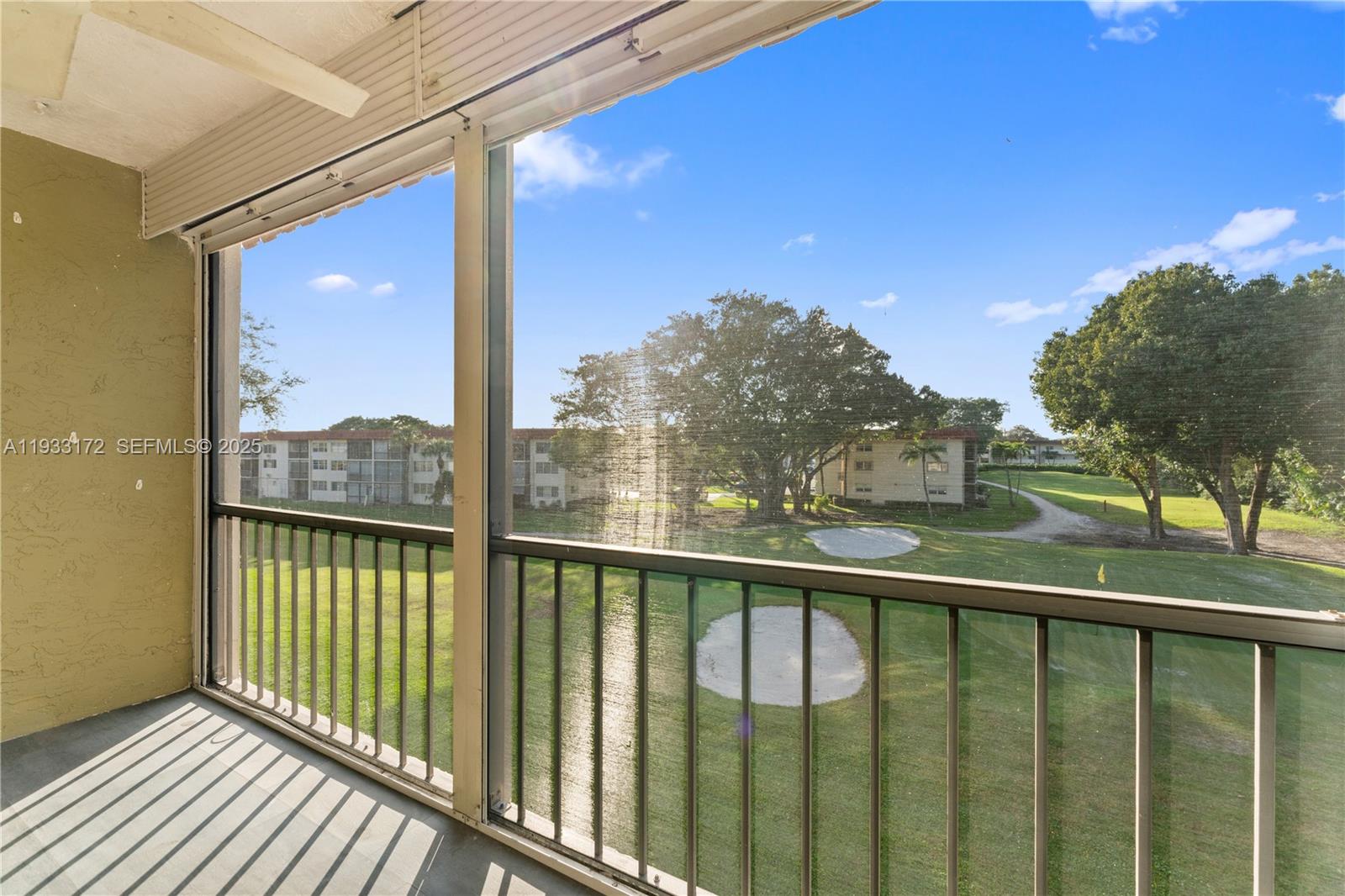 HOLLYBROOK GOLF AND - Residential