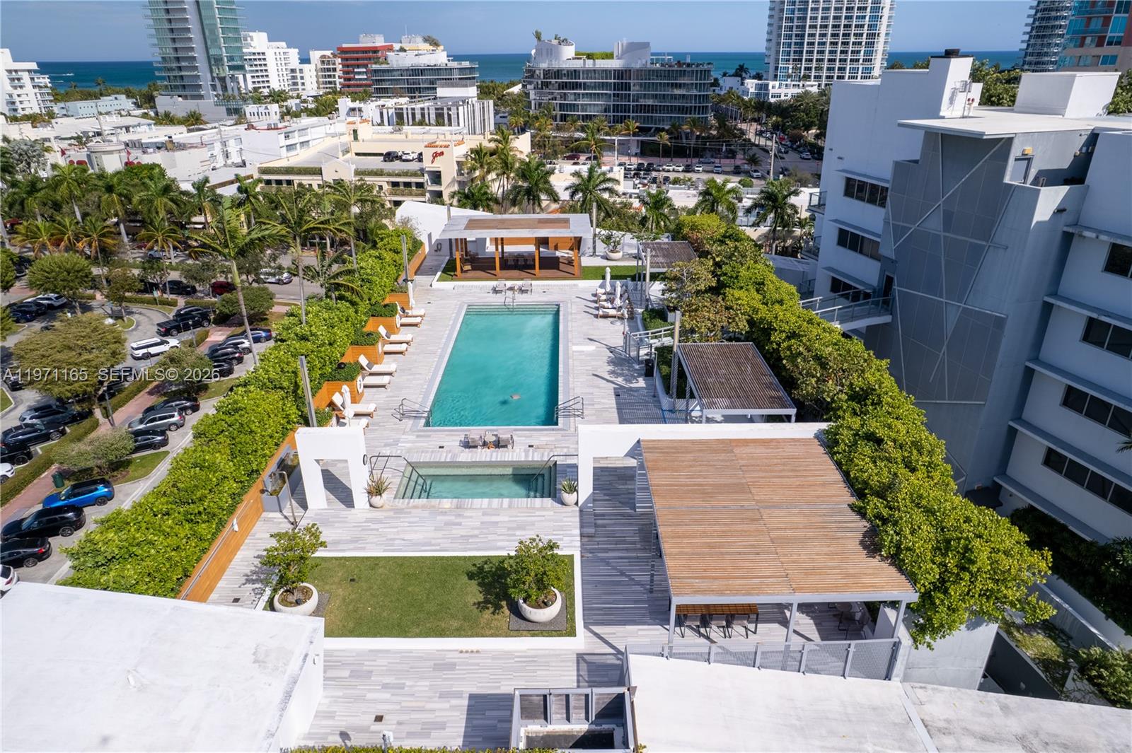 MAREA CONDO - Residential