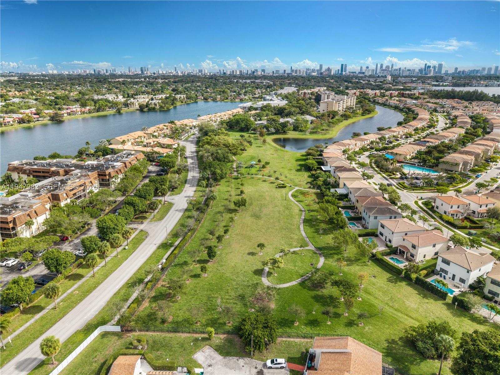 CHAMPION LAKES - Residential