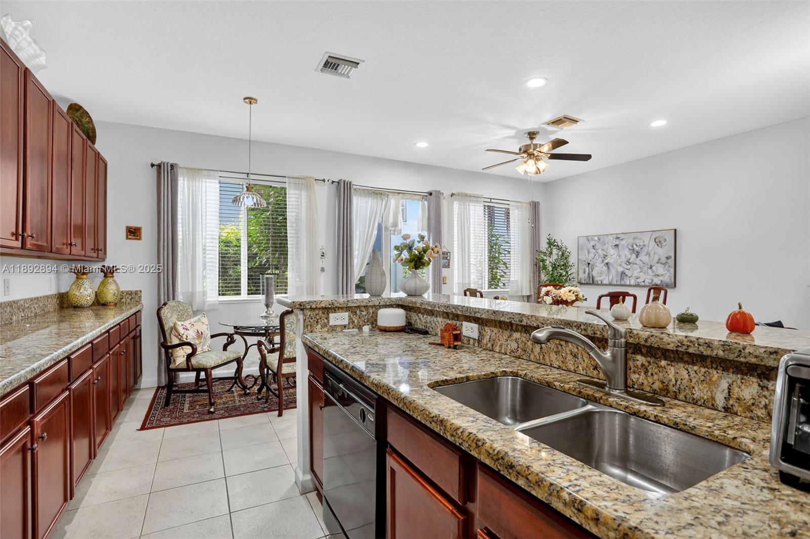 ATLANTIC EAST PLAT - Residential
