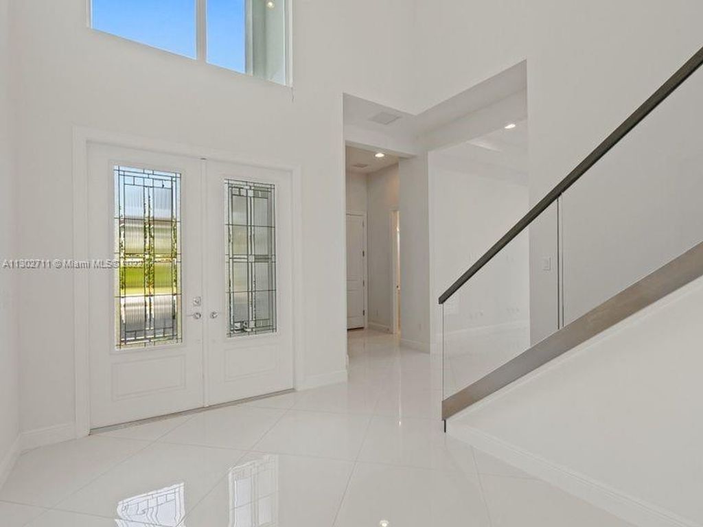 Photo of 13556 Machiavelli Way, Palm Beach Gardens, FL 33418 (MLS # A11302711)