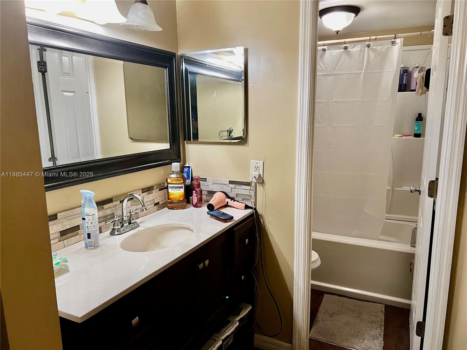 MCARTHUR PARK MISTY LK CO - Residential