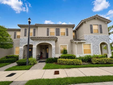 Photo of 1877 SE 26th Ter, Homestead, FL 33035 (MLS # A12066525)