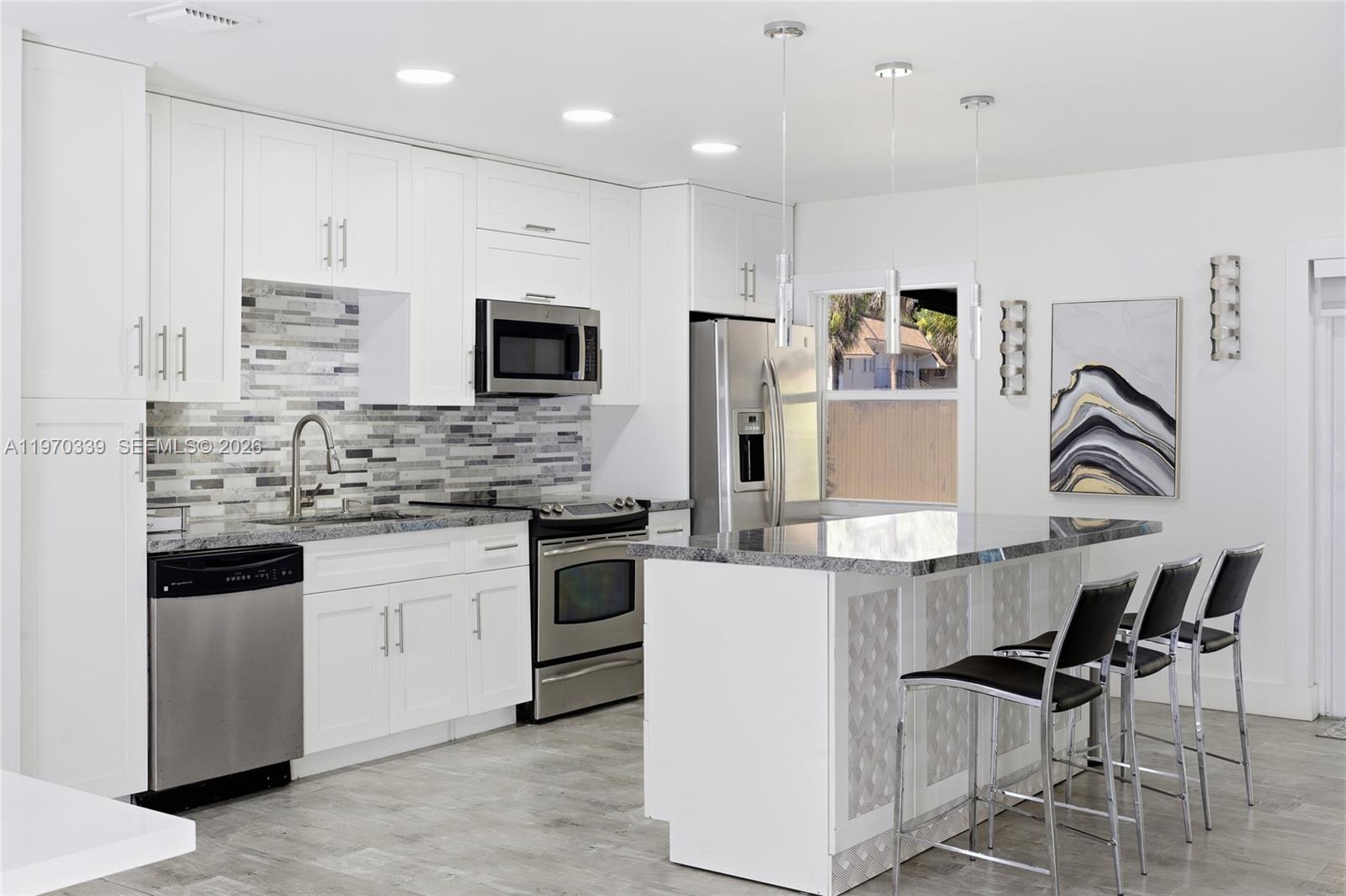 WINSTON PARK UNIT THREE - Residential