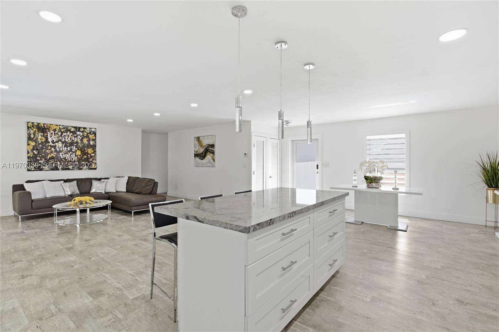 WINSTON PARK UNIT THREE - Residential