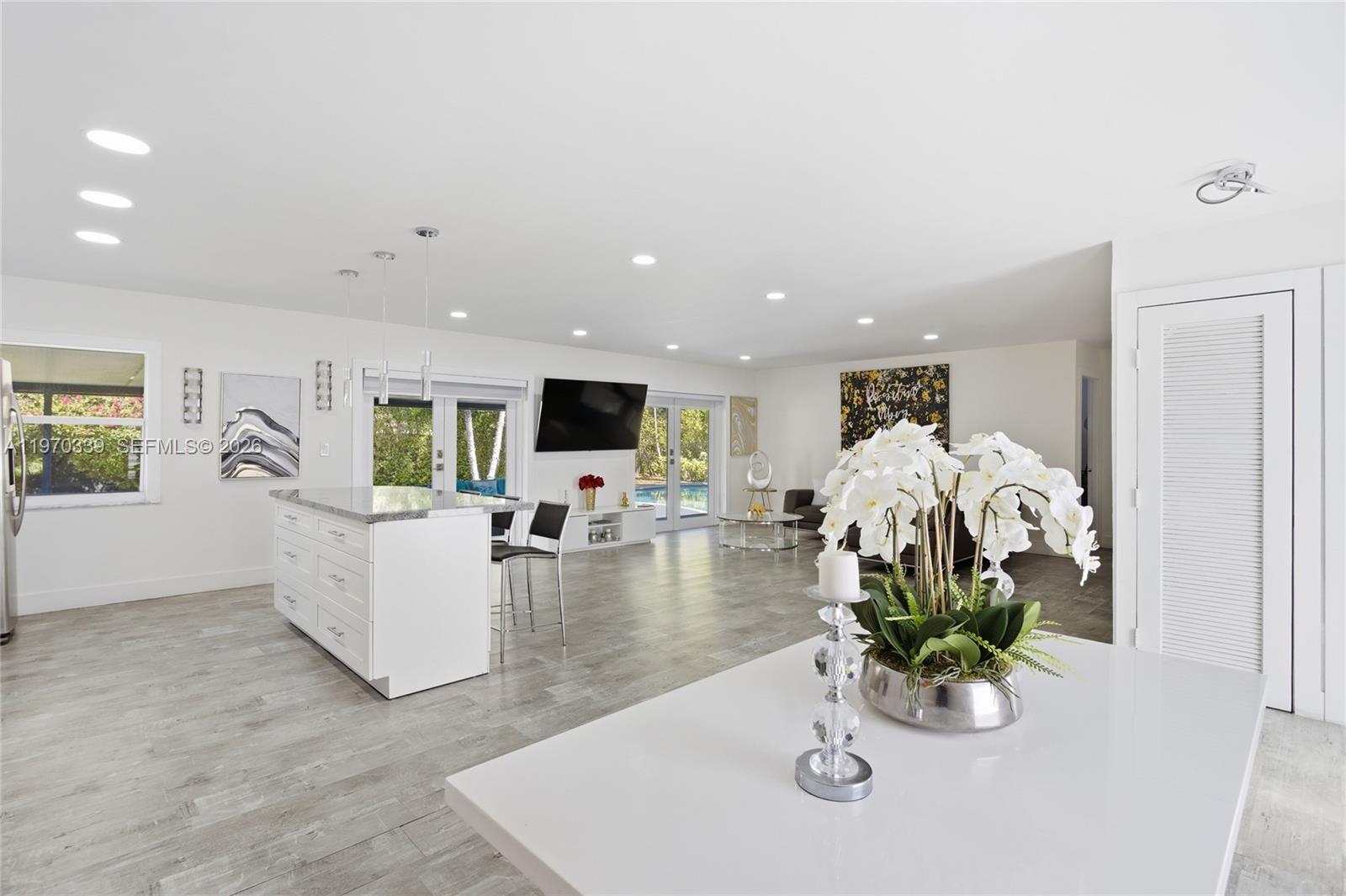 WINSTON PARK UNIT THREE - Residential