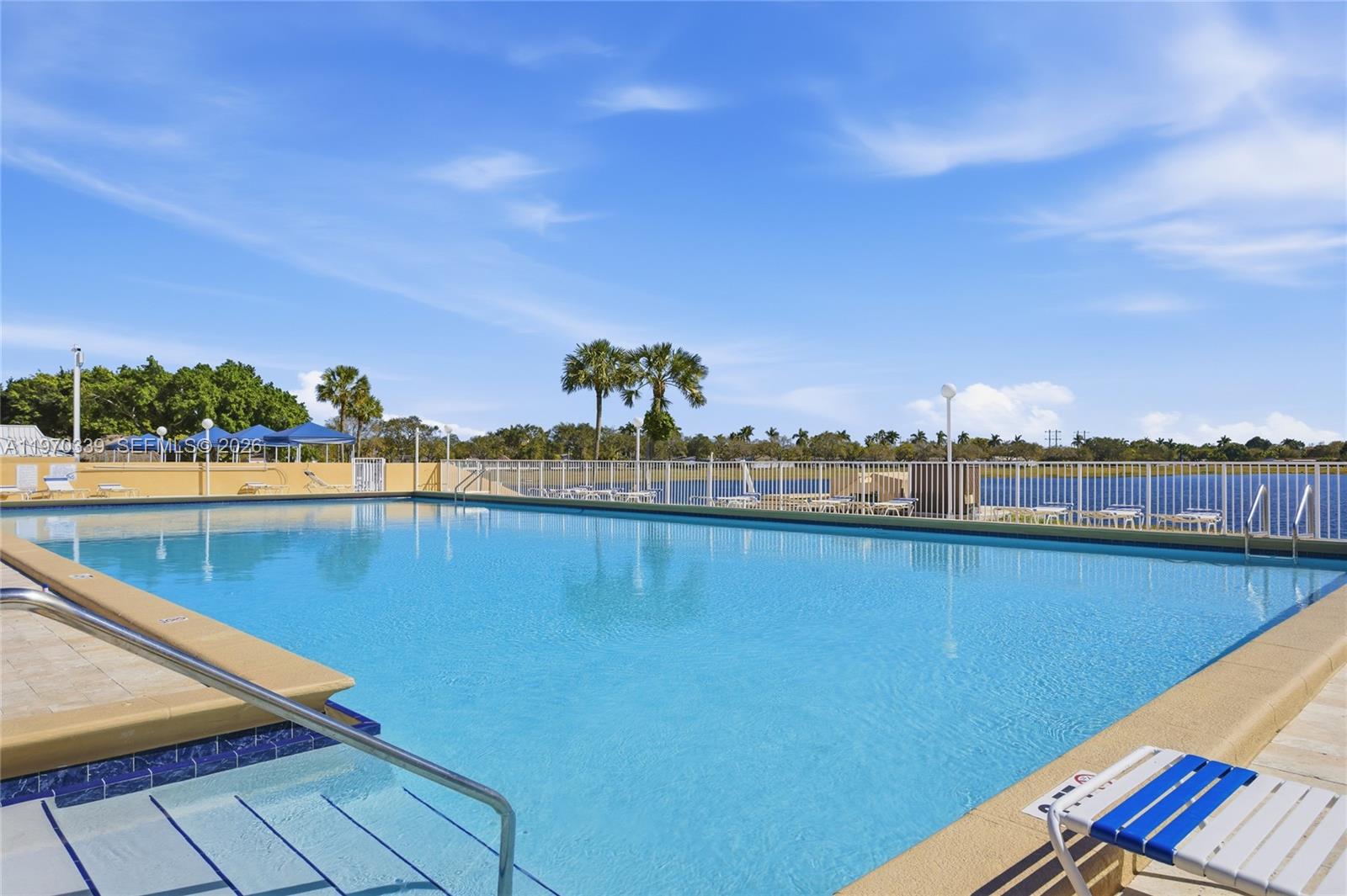 WINSTON PARK UNIT THREE - Residential