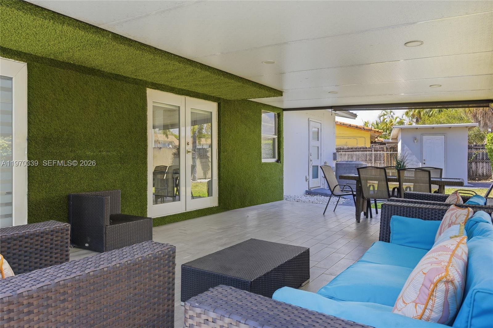 WINSTON PARK UNIT THREE - Residential